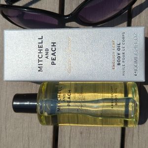 Mitchell and Peach English Leaf Body Oil